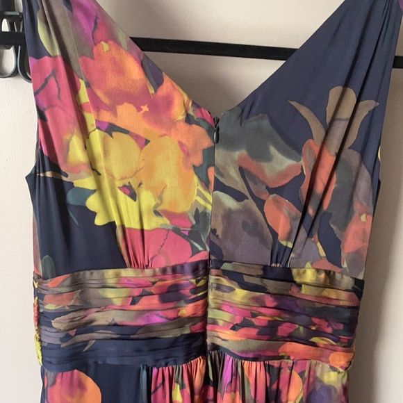 Banana Republic silk maxi dress - Picture 7 of 13